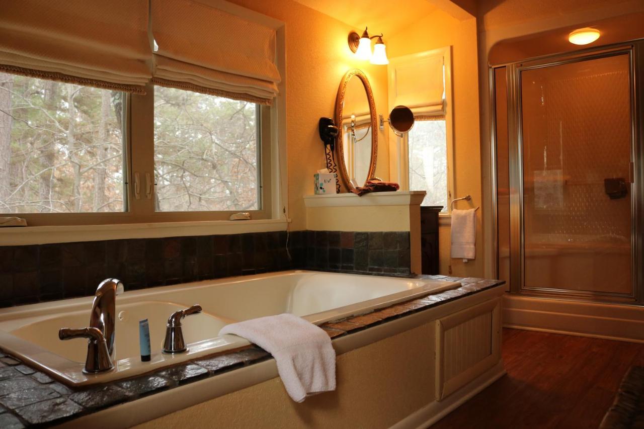 The Grand Treehouse Resort Eureka Springs Exteriör bild